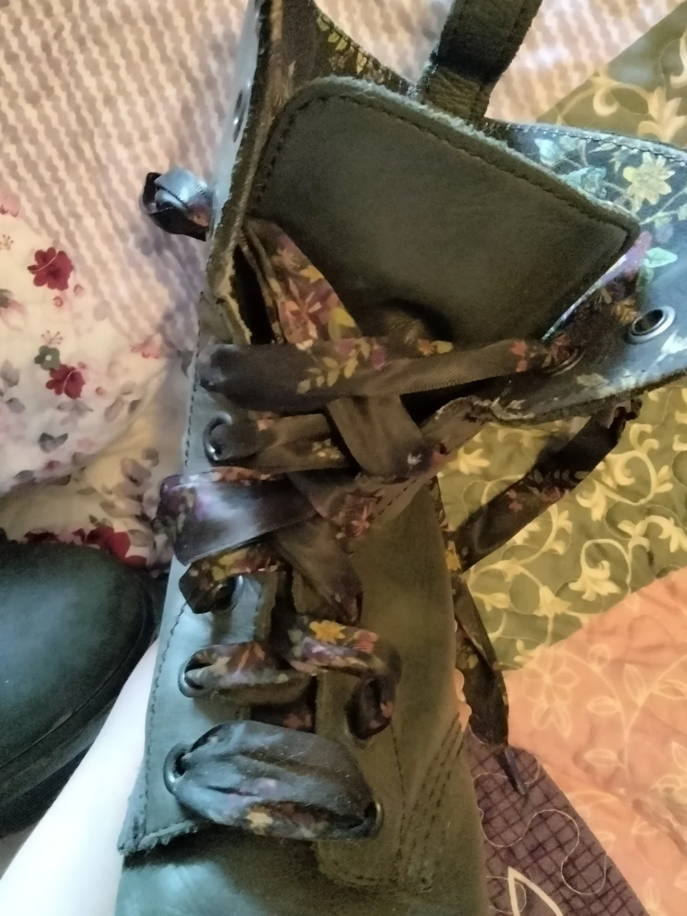 Dark Teal Convertible Floral-Lined Lace-Up Combat Boots By Doc Martens - Picture 6 of 7